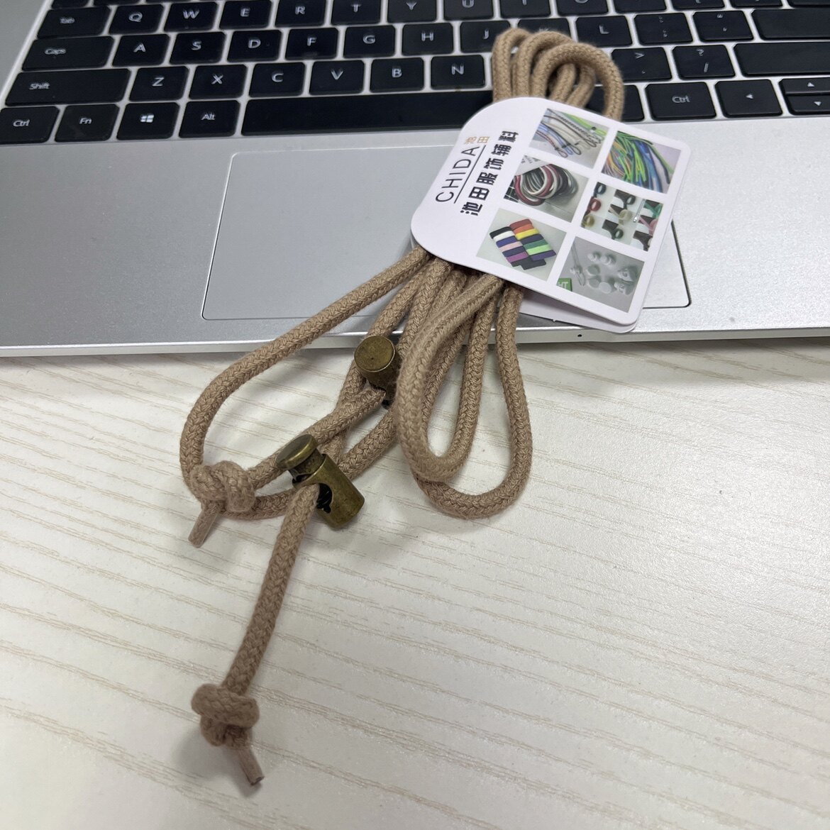 男女风衣卫棉外套腰绳含定绳器止滑弹簧扣吊钟坠伸缩包袋抽圆帽绳