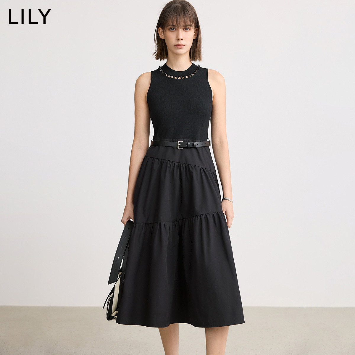 【LILY时光小黑裙】商场同款2025春新款女装针梭拼接连衣裙蛋