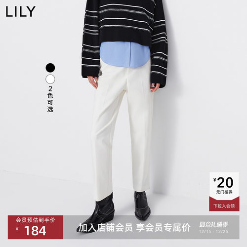 平整侧身口袋，满足日常便捷简约自成格调。