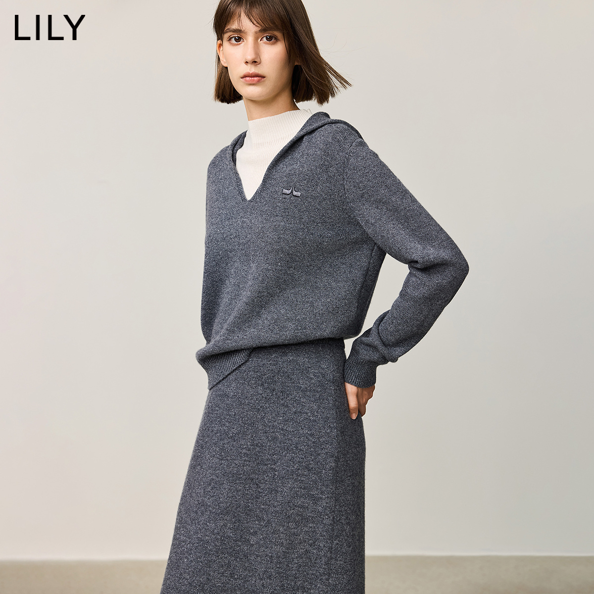 LILY2024冬新款女装格雷系设计感假两件拼接连帽时髦针织衫毛衣女