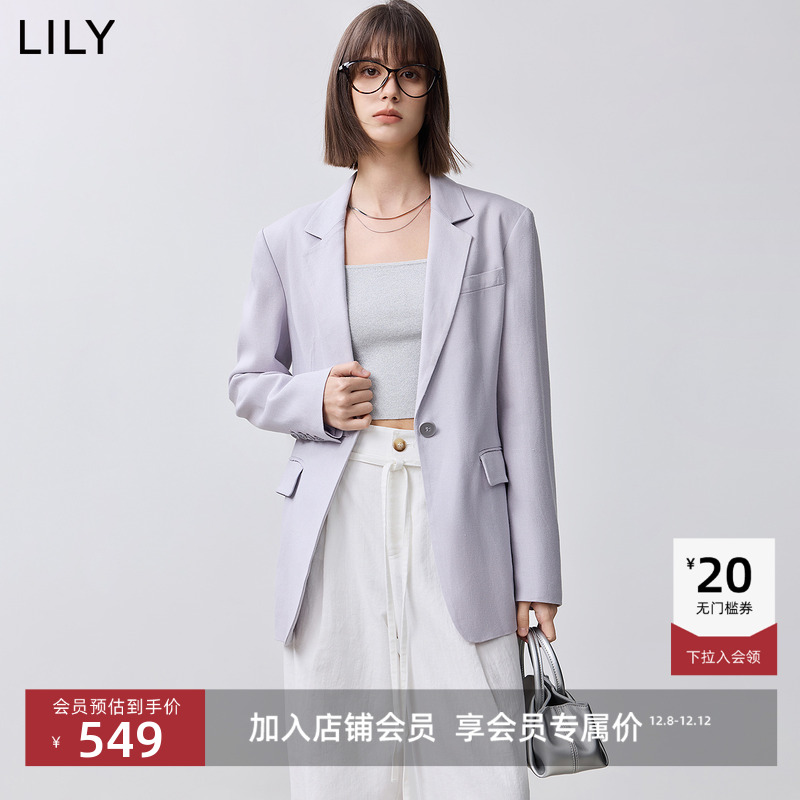 质感平驳领 经典西装元素