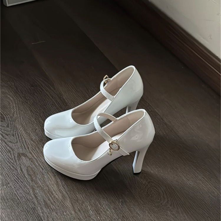 红色法式复古玛丽珍鞋女2025夏季新款气质防水台一字带尖头高跟鞋