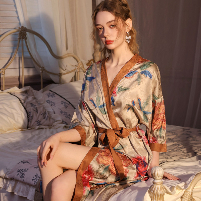 新中式真丝缎面家居服国风浴袍古风广袖睡袍女夏桑蚕丝春秋晨袍女