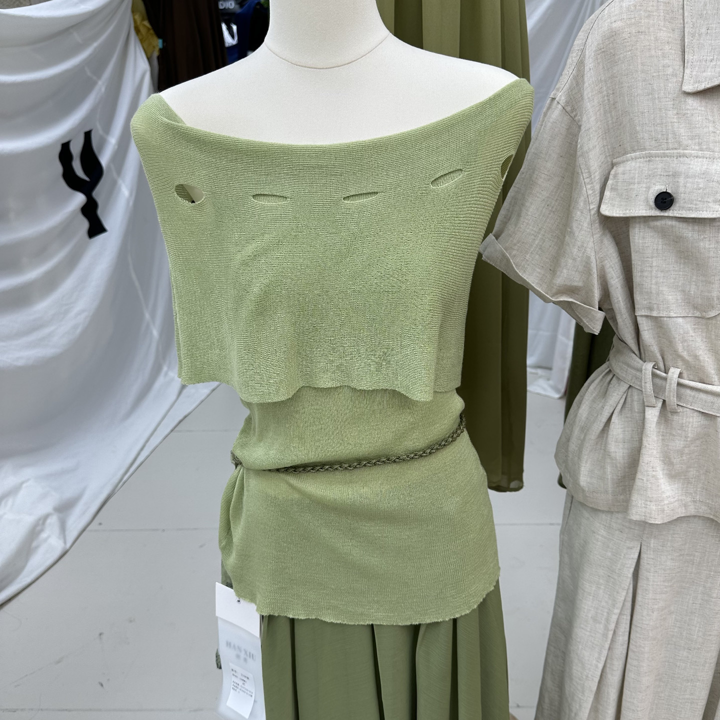 一字领披肩式夏季薄款女针织衫2026新款女装时尚显瘦小衫