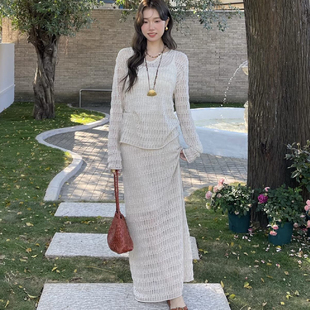 女小V领针织上衣 新品 半身长裙两件套 裙2026春季 镂空钩花针织套装