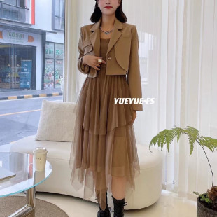 西服纱裙两件套2026春装新款女装时尚吊带裙春季早春套装裙yueyue
