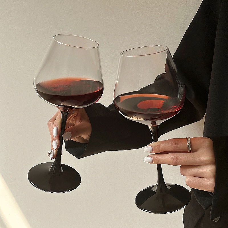 黑寡妇小众设计黑红渐变中古高脚杯葡萄酒杯红酒杯鸡尾酒杯高级感