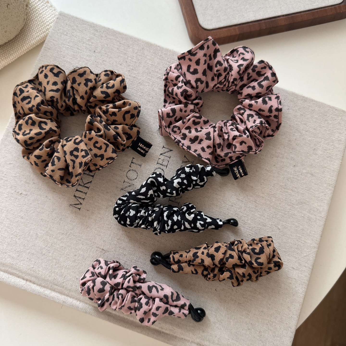 韩系新款气质百搭豹纹小肠发圈香蕉夹网红扭扭夹马尾横夹马尾夹子,饰品/流行首饰/时尚饰品新,发饰,淘宝优惠券,粉丝福利购,淘宝优惠卷