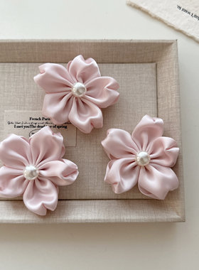 粉色缎面手作樱花花朵发夹胸针