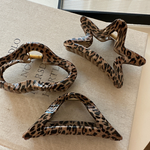 韩系新款豹纹大抓夹气质百搭后脑勺鲨鱼夹五角星三角盘发发抓发饰