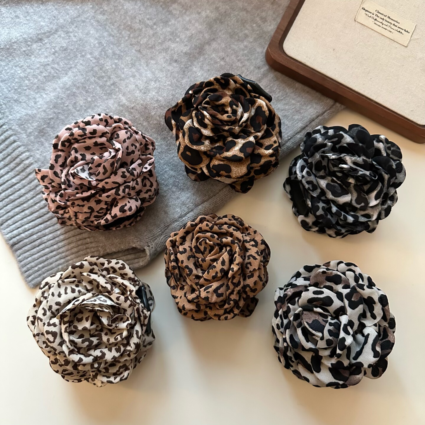 韩系复古豹纹花朵抓夹时尚百搭气质盘发鲨鱼夹显脸小发抓半抓发卡