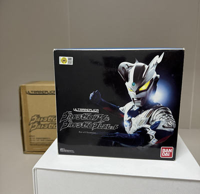 万代 PB限定 赛罗奥特曼UR变身器眼镜手镯套装10周年 现货