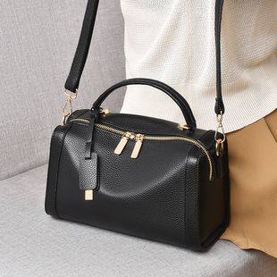 女款包包2025新款时尚高级感通勤真皮手提波士顿枕头包单肩斜挎包