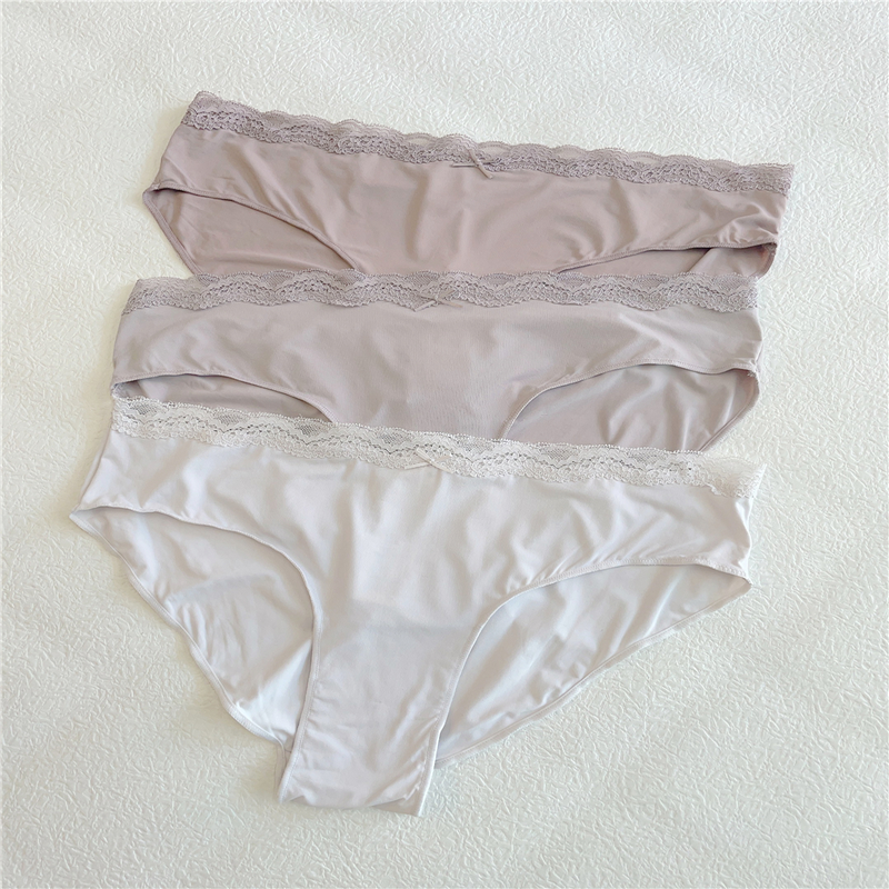 纯色简约牛奶丝中腰女士三角裤
