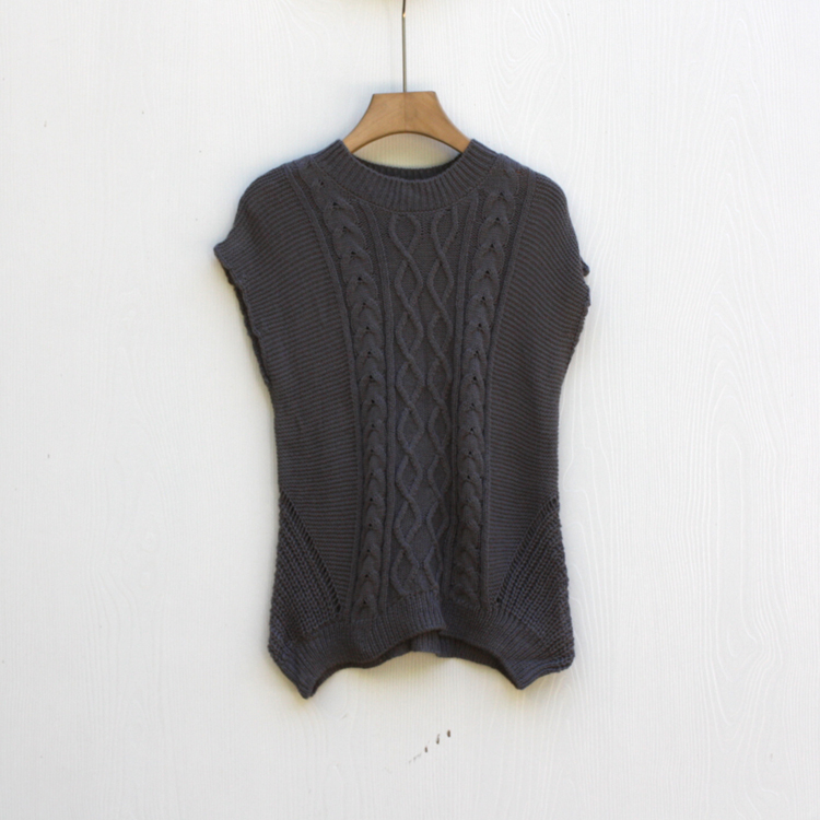 休闲风无袖针织毛衣背心童装