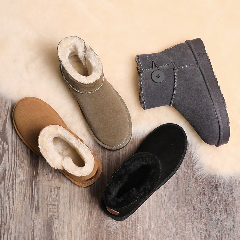 2025年纽扣真牛皮雪地靴防滑加绒加厚雪地棉鞋短筒一脚蹬时尚女鞋