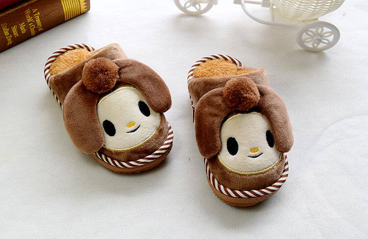 Pantoufles enfants en suède - semelle caoutchouc antidérapant - Ref 1018116 Image 3