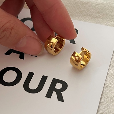 不掉色耳扣钛钢女小圈圈