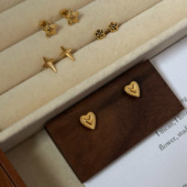 钛钢不掉色欧美新款 针头钢色 螺丝耳骨钉耳饰女精致耳钉不过敏个性