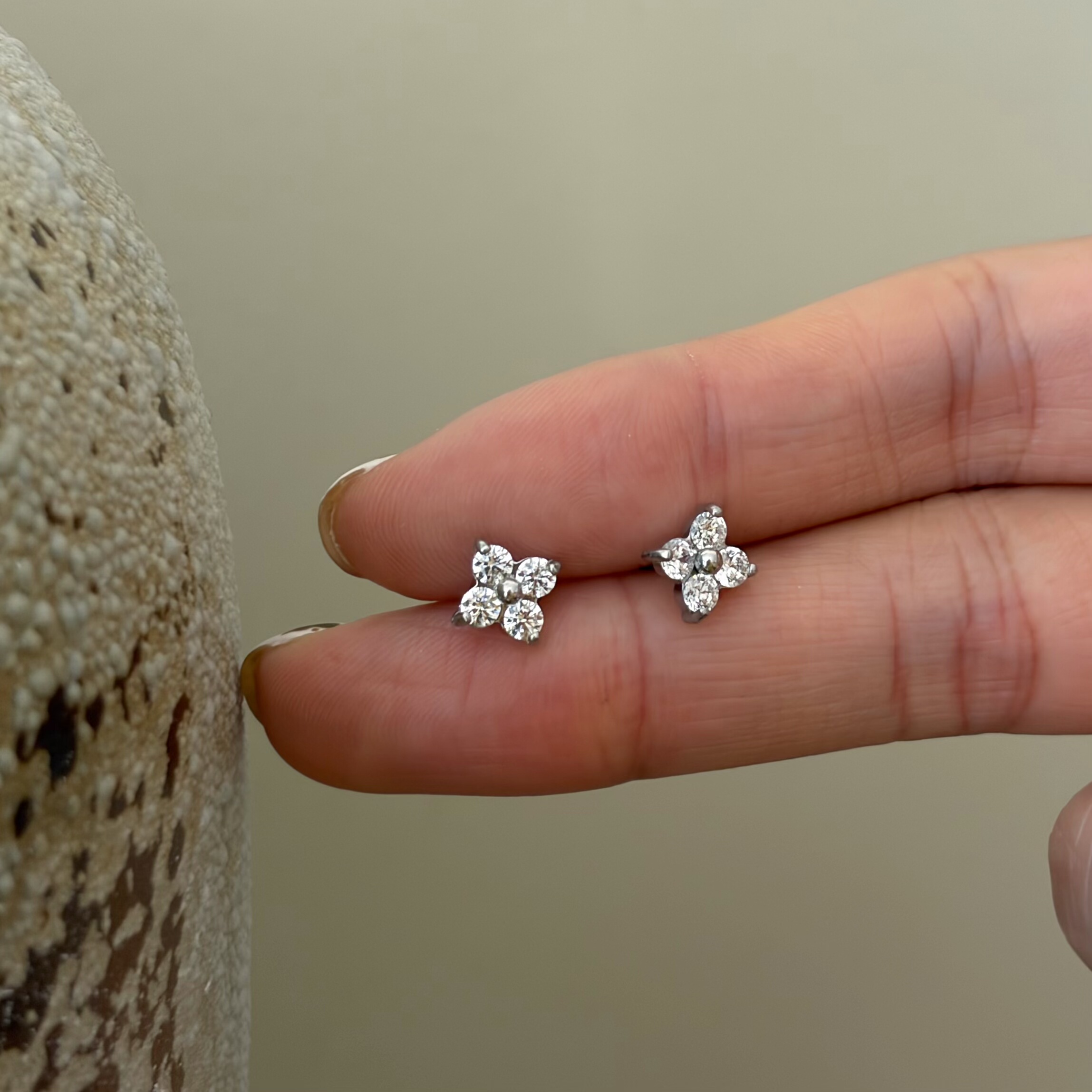 734钛钢不掉色亮晶晶菱格耳饰白搭日常养耳洞耳钉,饰品/流行首饰/时尚饰品新,耳环,淘宝优惠券,粉丝福利购,淘宝优惠卷