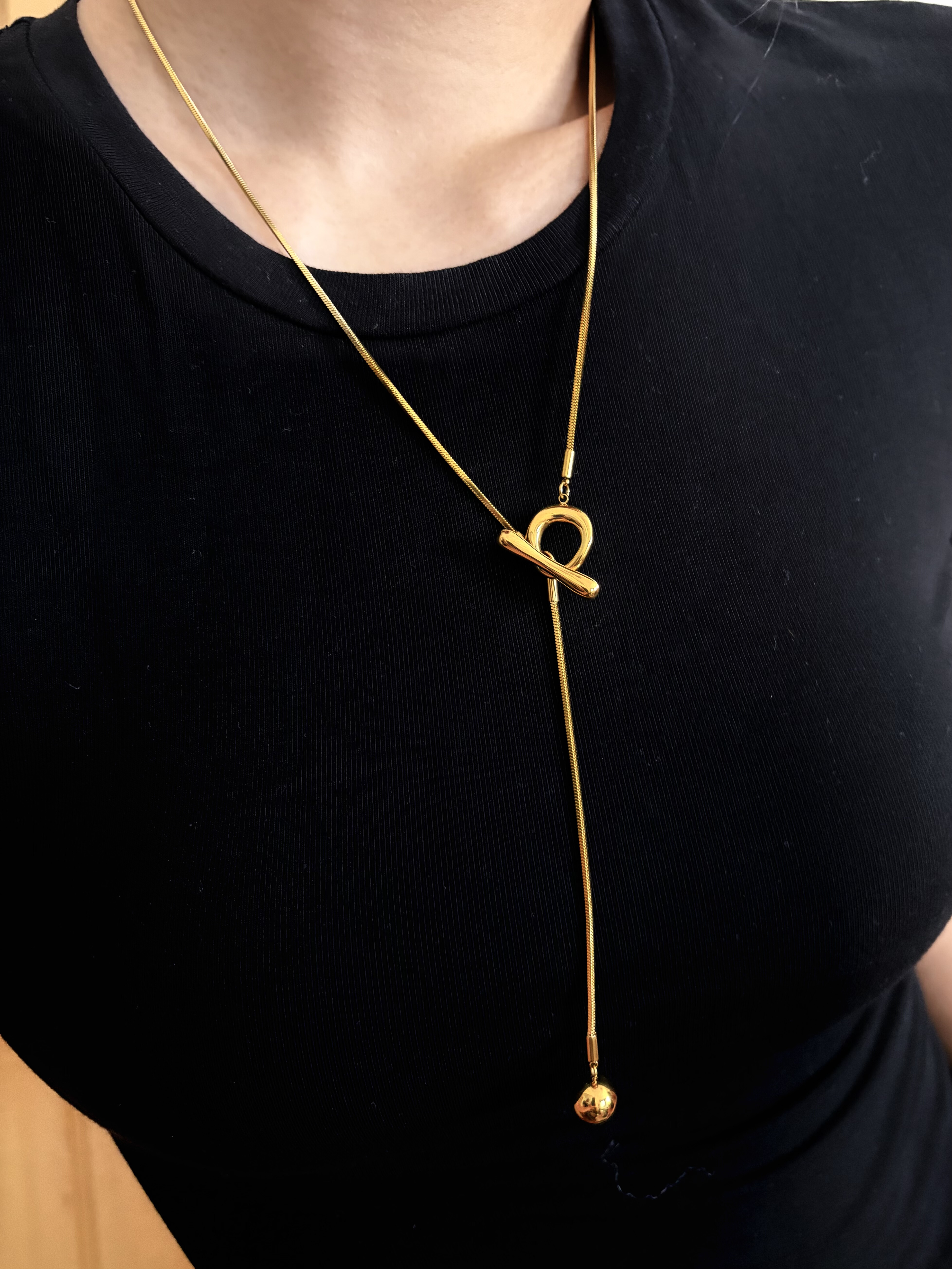 734钛钢OT球球y字锁骨链百搭百搭毛衣链淡金色蛇骨项链