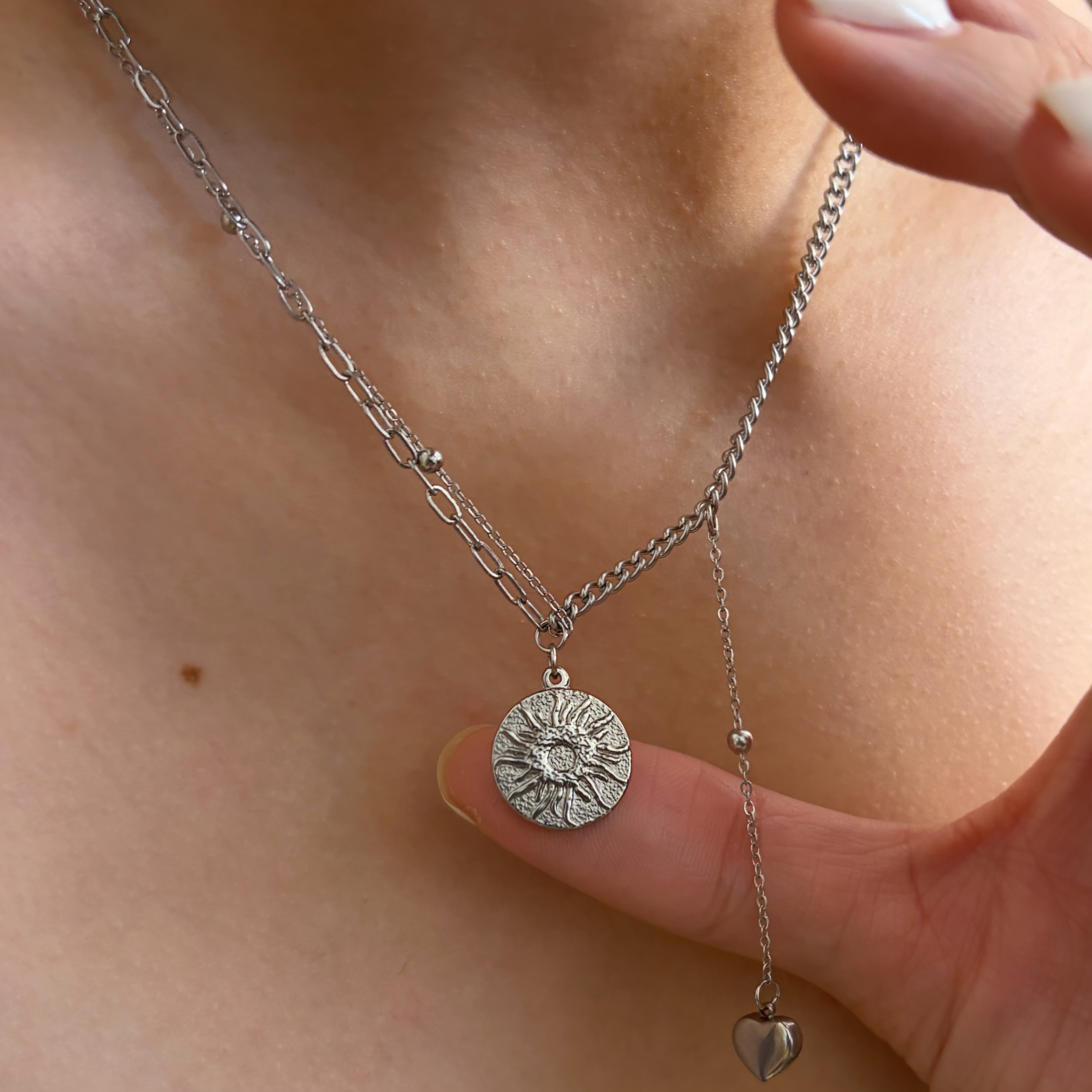 734钛钢不掉色可洗澡双层拼接太阳项链月亮爱心锁骨链白金色