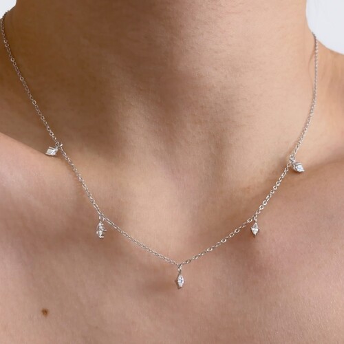 734钛钢白金色流苏水滴项链女小众设计感温柔气质锁骨链时尚轻奢