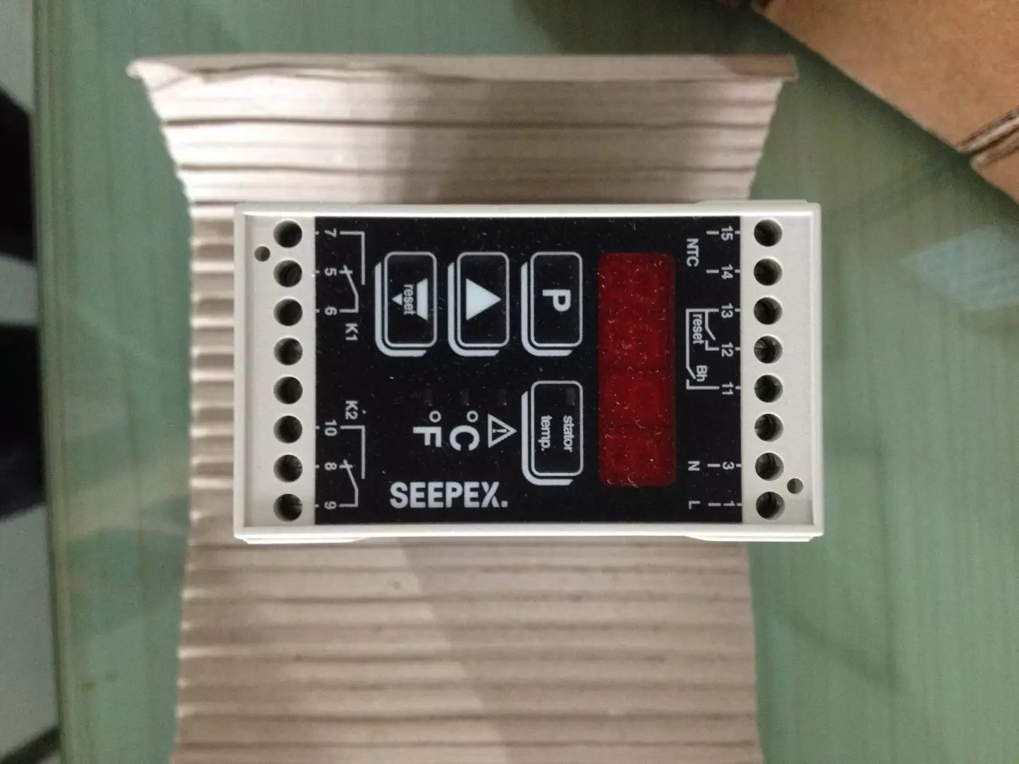 原装seepex230VACB温控器