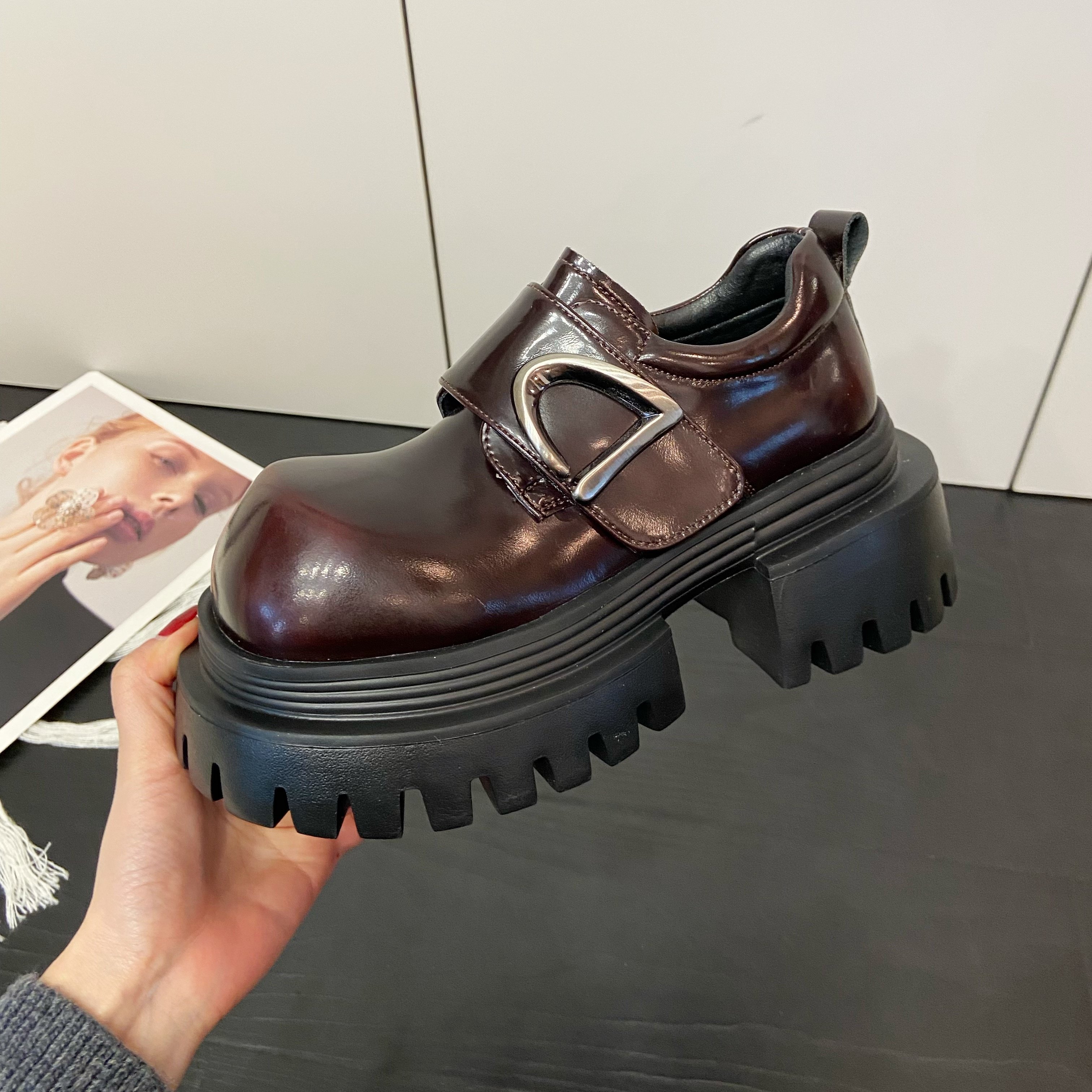 27英伦风超纤皮厚底乐福鞋女2026年春季新款金属扣一脚蹬增高单鞋,女鞋,乐福鞋（豆豆鞋）,淘宝优惠券,粉丝福利购,淘宝优惠卷