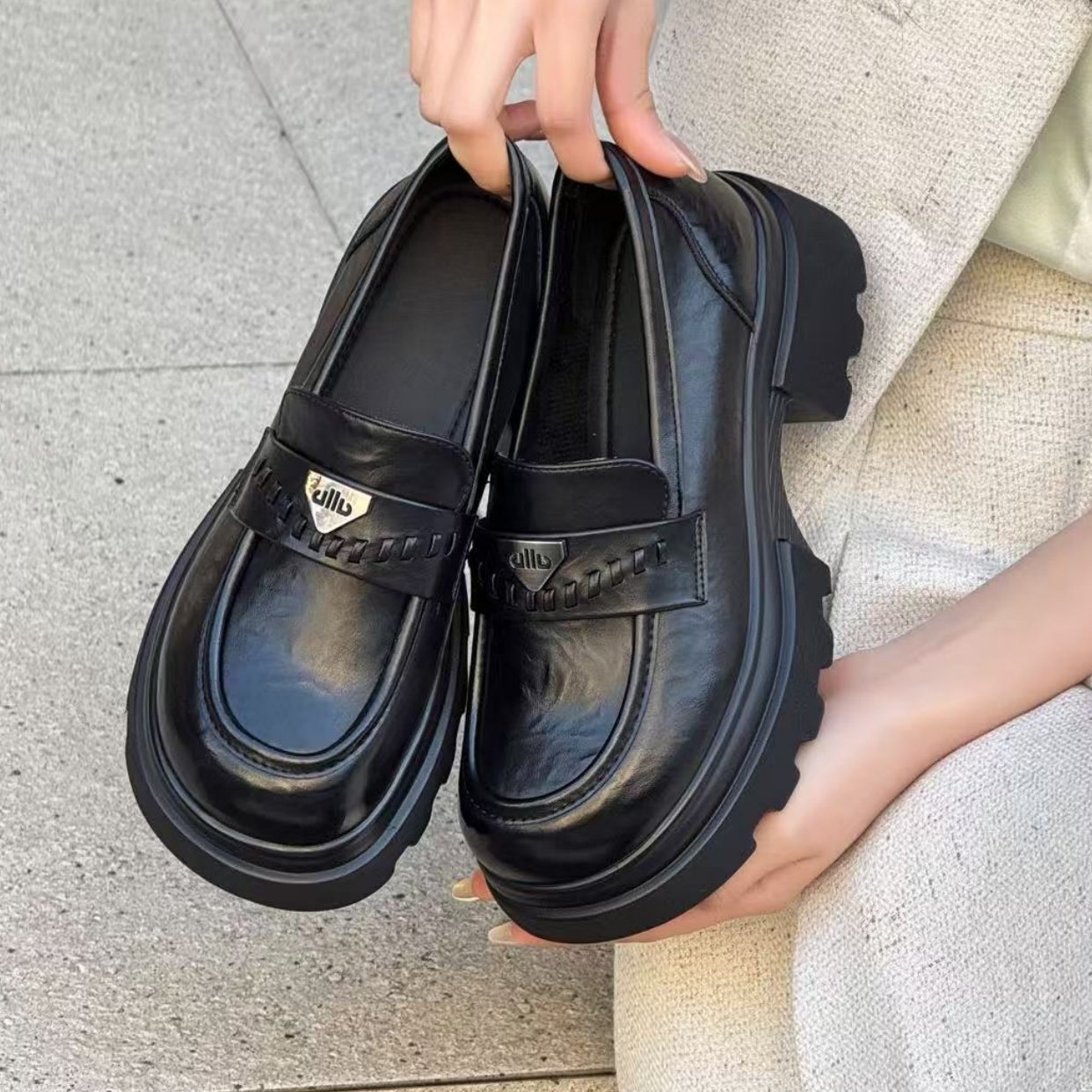18英伦风软皮厚底乐福鞋女2026年春季新款金属扣增高松糕底小皮鞋,女鞋,乐福鞋（豆豆鞋）,淘宝优惠券,粉丝福利购,淘宝优惠卷