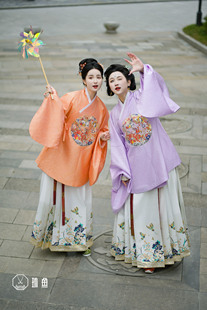 琉鱼汉服鹭麟宫宴明制日常千金女款清新春夏秋执礼汉婚少女交领袄