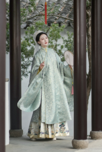 琉鱼汉服 凤花立领斜襟衫传统立领金通面料