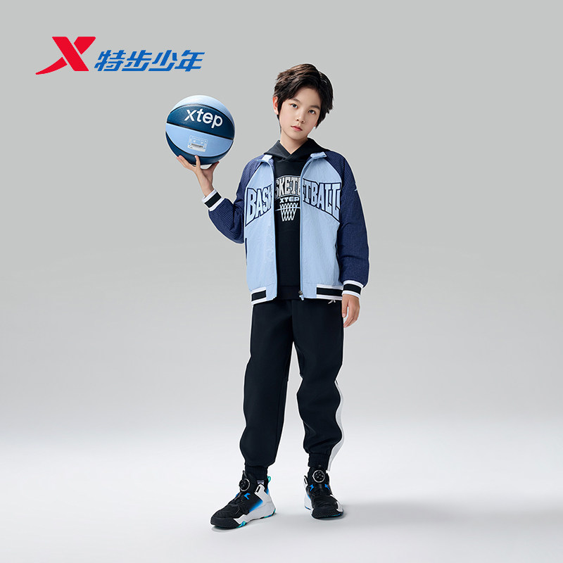 特步儿童厚外套男中大童2026春季新款立领保暖夹克674125138346