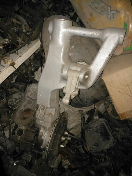 后平叉 适用于金翼1800后平叉 后摇臂 GL 1800 后平叉 刹车盘