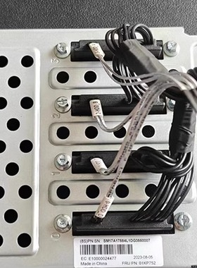 联想ST550,ST558服务器易插拔硬盘背板01KP752,SM17A17884