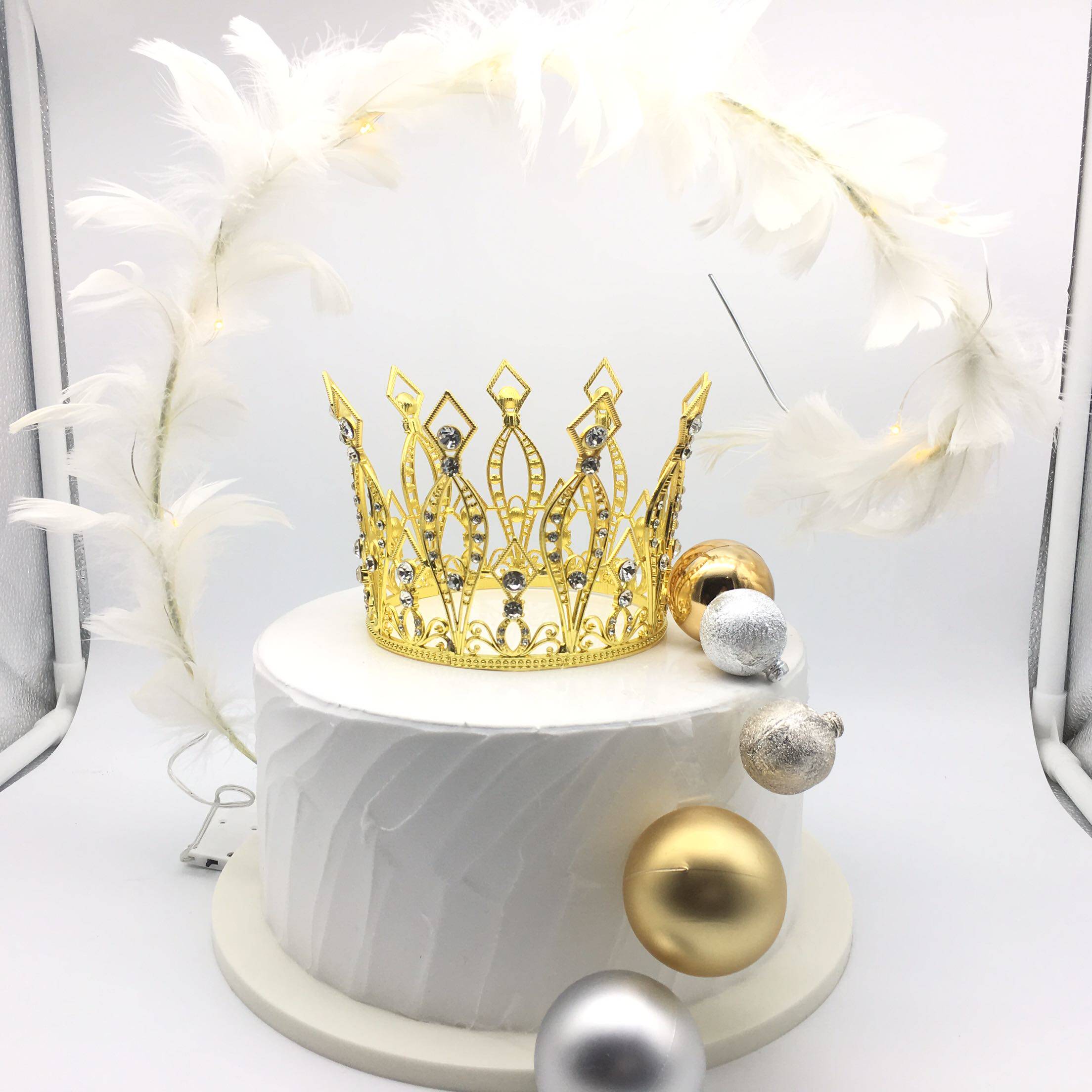 欧式复古巴洛克皇冠新娘头饰发饰金色王冠结婚纱礼服蛋糕装饰摆件