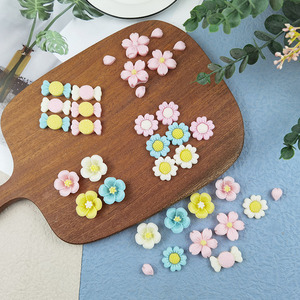 蛋糕装饰巧克力小花雏菊糖果立体梅花樱花可食用烘焙太阳花甜品