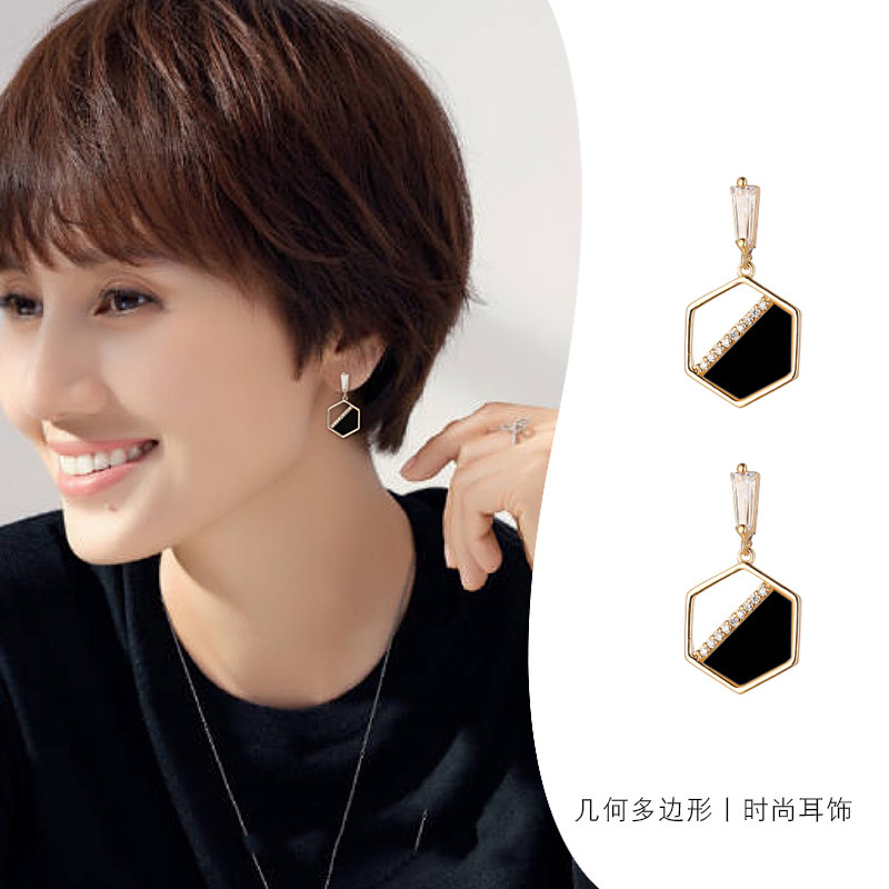 短发耳饰黑色耳环2026年新款潮明星同款气质高级感大气耳钉女纯银