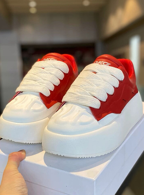 春季新款男鞋本命年红色时尚潮流拼色厚底板鞋系带增高百搭休闲鞋