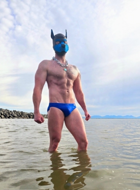 ADDICTED泳裤男低腰比基尼三角泳裤纯色锦纶泳裤罩杯防尴尬沙滩裤