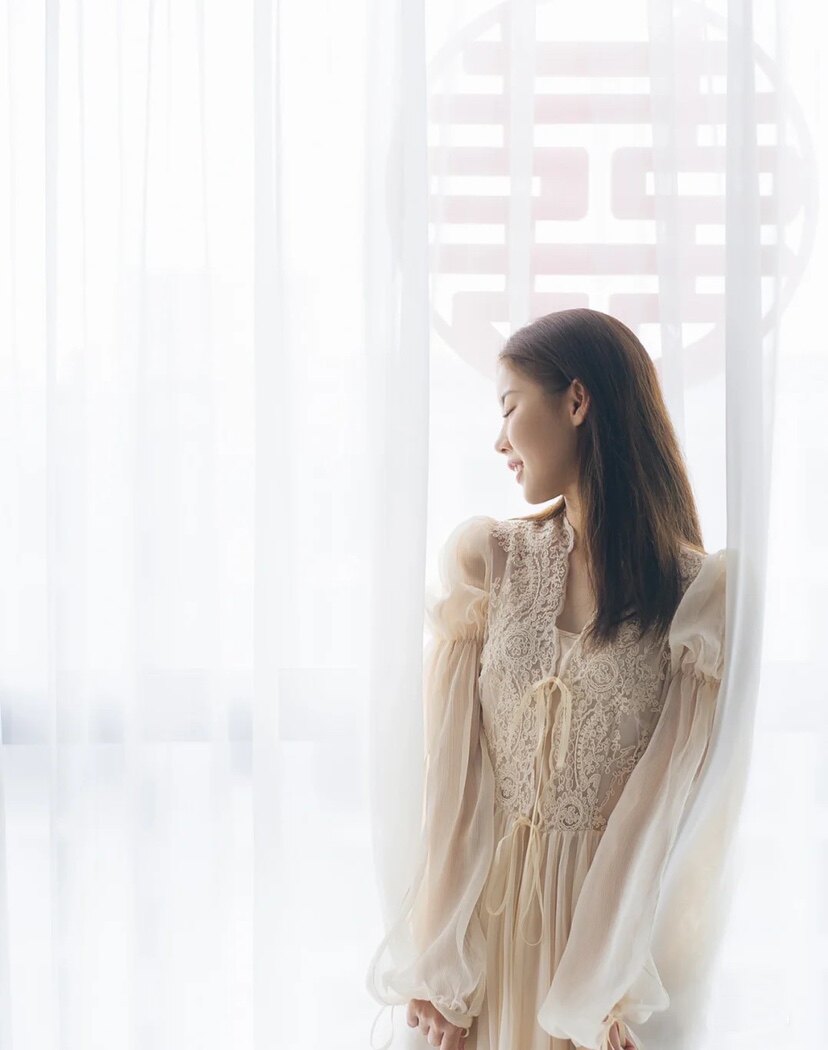 Wedding新娘伴娘结婚白色蕾丝吊带开衫睡裙拖尾睡美人森系仙晨袍