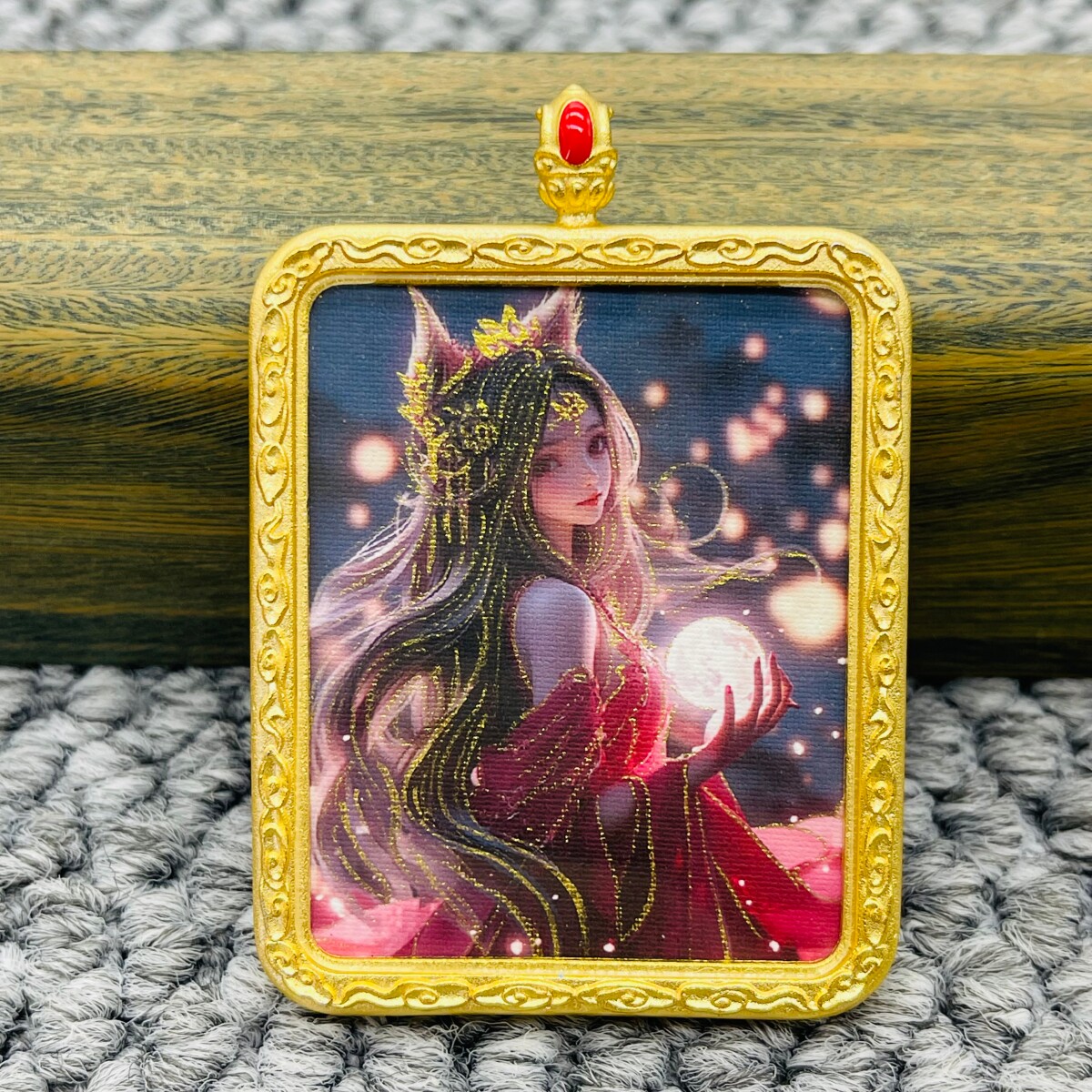 正品洒金手绘美女狐狸唐卡道牌护身符吊坠牌金色噶乌盒