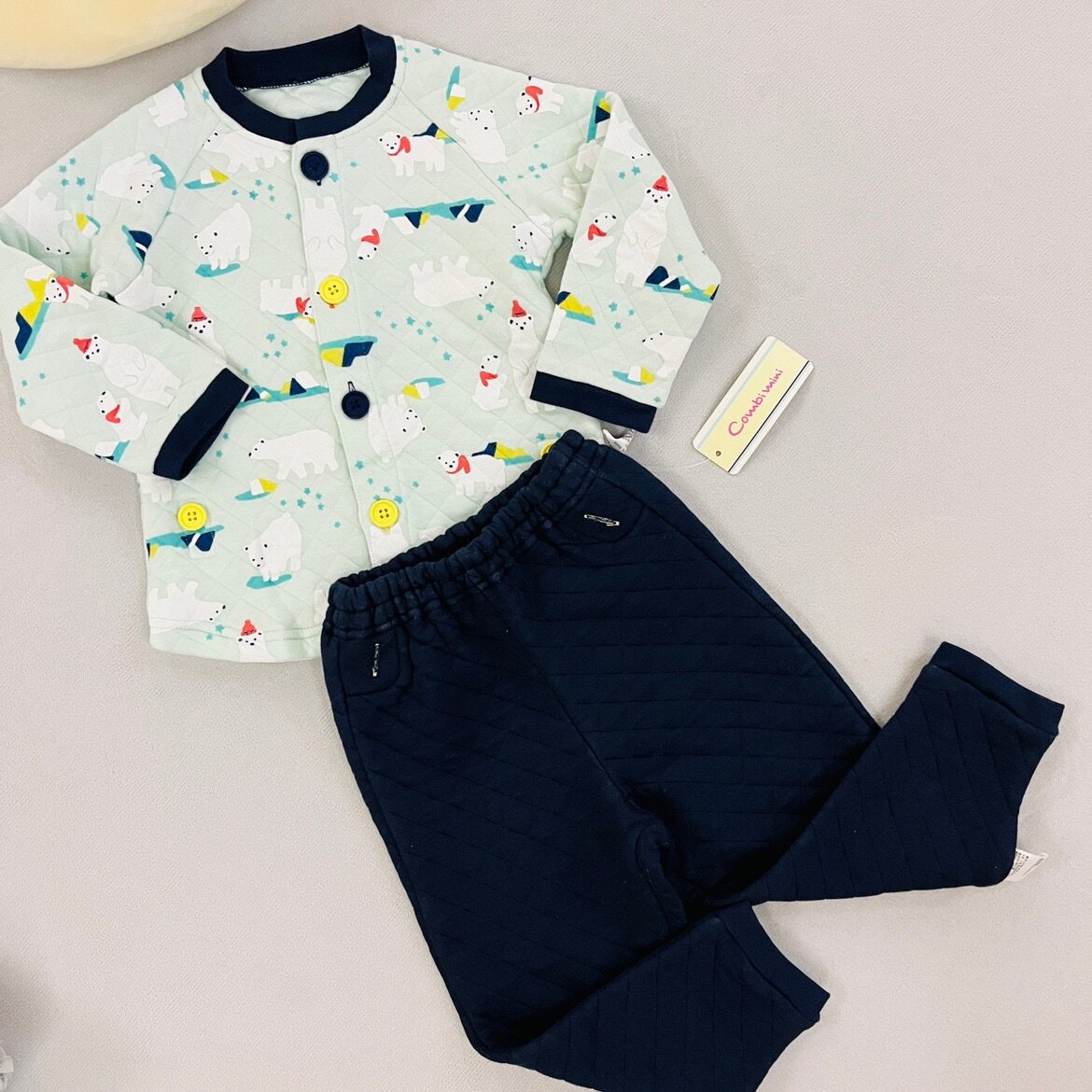 日本康贝combi mini男女童宝宝纯棉空气棉家居服保暖护肚睡衣套装
