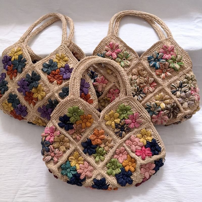日系草编包度假沙滩包彩色花朵手工编织拉菲草包女夏季出游手提包