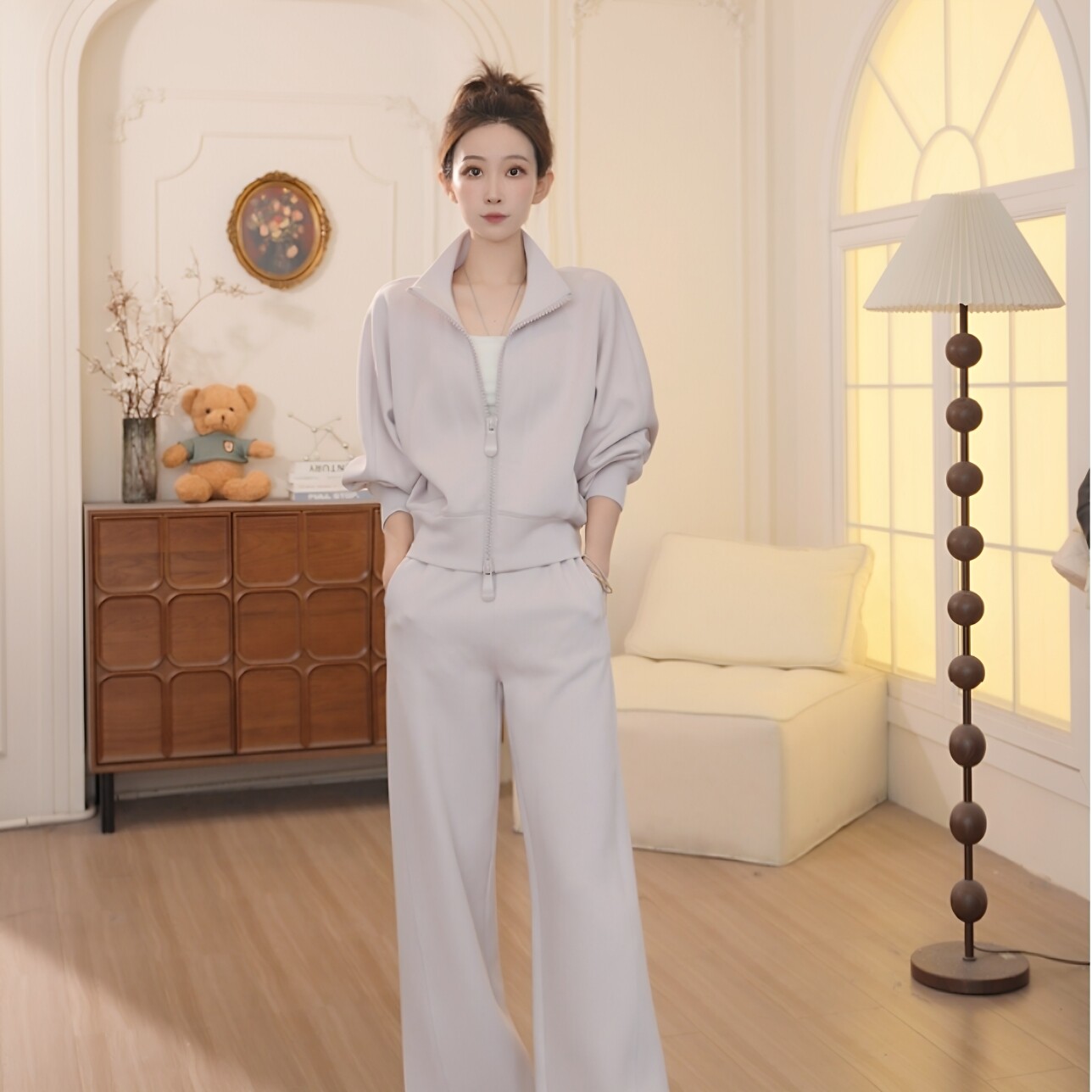 百家好春季设计师新款女两件套图片
