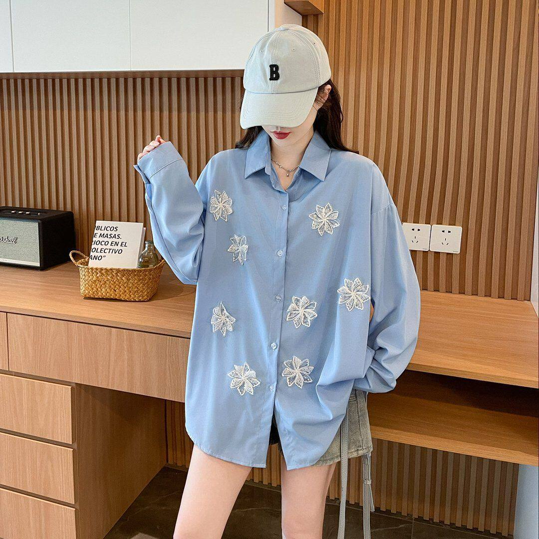 温柔风浅蓝色蕾丝贴花衬衫女宽松T恤