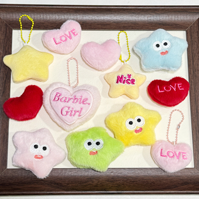 卡通爱心星星玩偶胸针袜子围巾鞋袜帽配饰diy辅料挂件玩偶挂饰