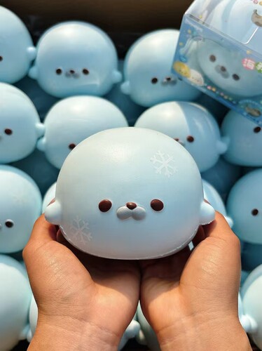 Hachimi蓝色海豹慢回弹玩具