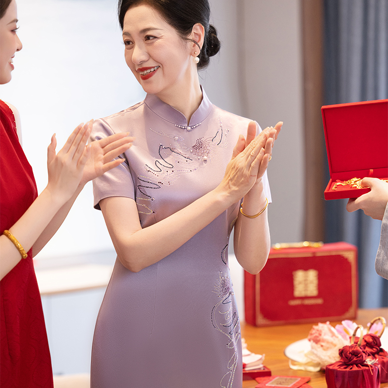 高端轻奢紫色大码妈妈装婚宴礼服