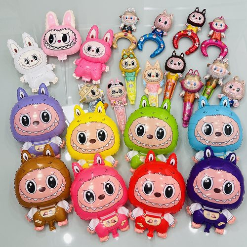 手持拉布布气球 可爱摆摊卡通儿童带棍子LABUBU夹片托杆铝膜气球